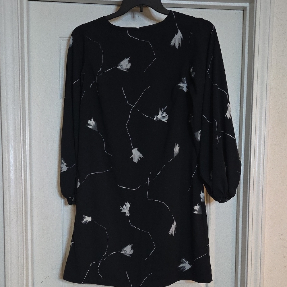 a new day Black and White Floral‎ Long Sleeve Dress